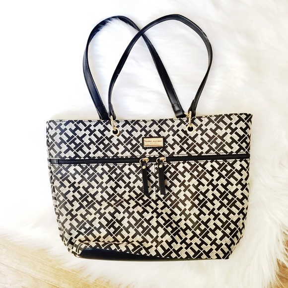 Tommy Hilfiger Handbags - (FIRM) Tommy Hilfiger Black & White Purse